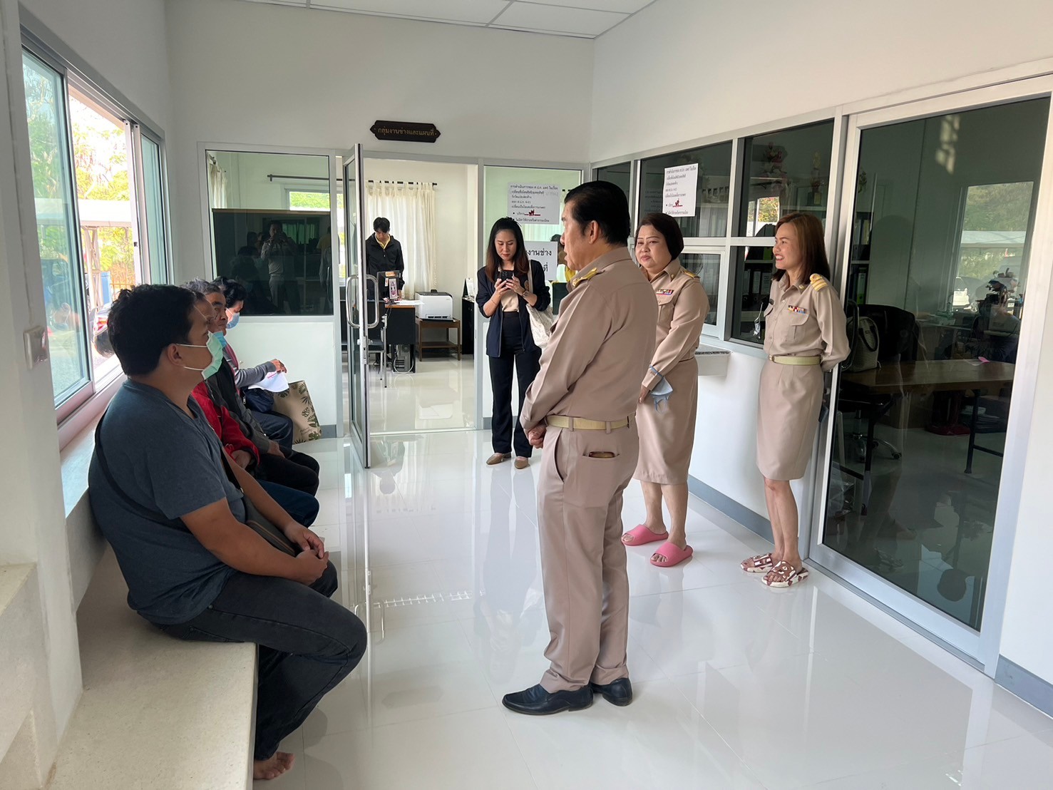 title - รองผู้ว่าราชการจังหวัดแพร่ ตวรจเยี่ยม ส.ป.ก.แพร่  